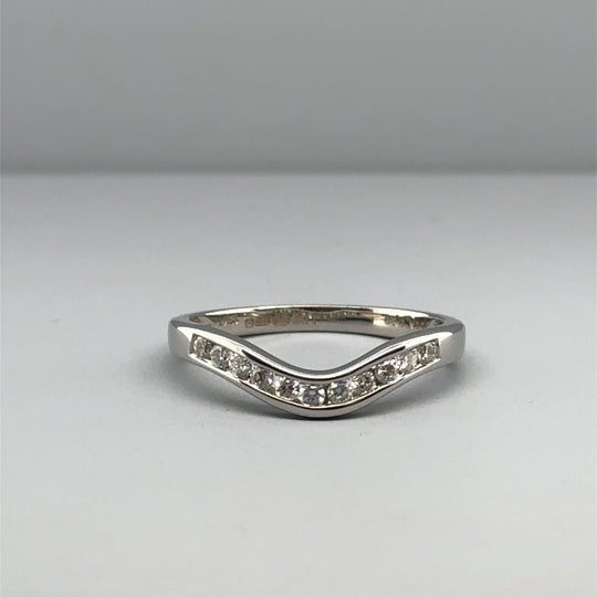 18ct White Gold Diamond Chevron Ring (c. 0.20ct) - Size N