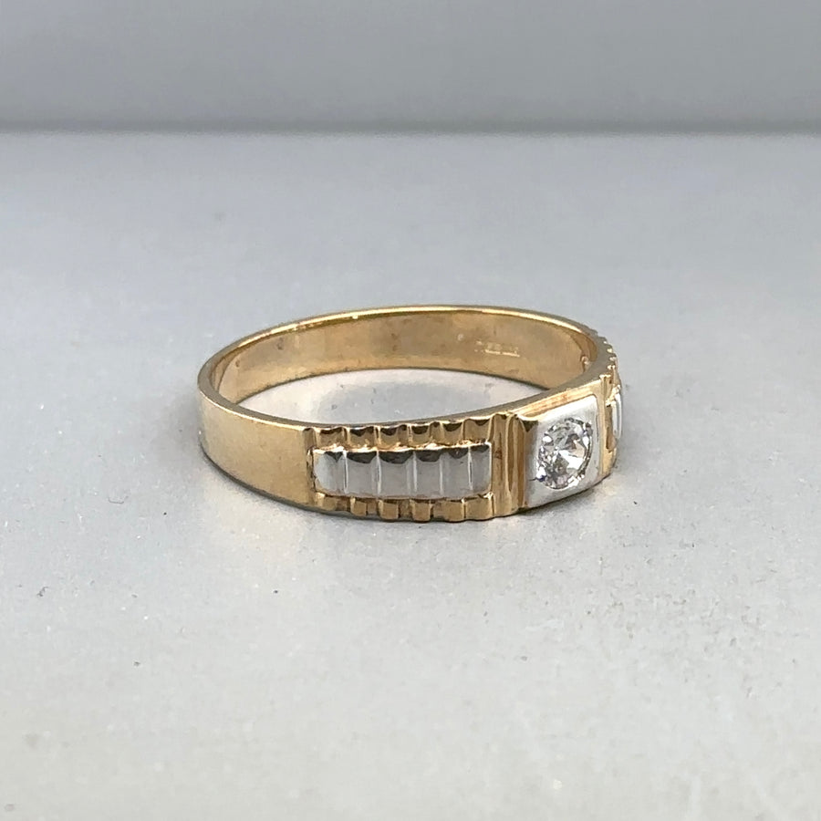 9ct Bi-Colour Single Stone Cubic Zirconia Ring - Size X