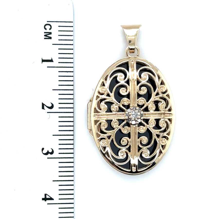 9ct Yellow Gold Single Stone Diamond Openwork Locket