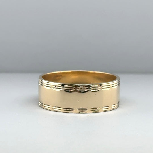 9ct Yellow Gold Thick Band Ring - Size V