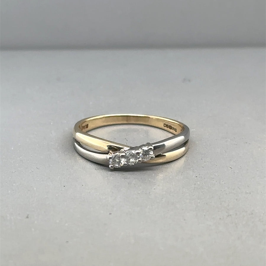 9ct Bi-Colour Diamond Ring (c. 0.15ct) - Size N