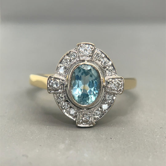 18ct Yellow Gold Diamond and Aqua Cluster Ring (c. 0.40ct) - Size P