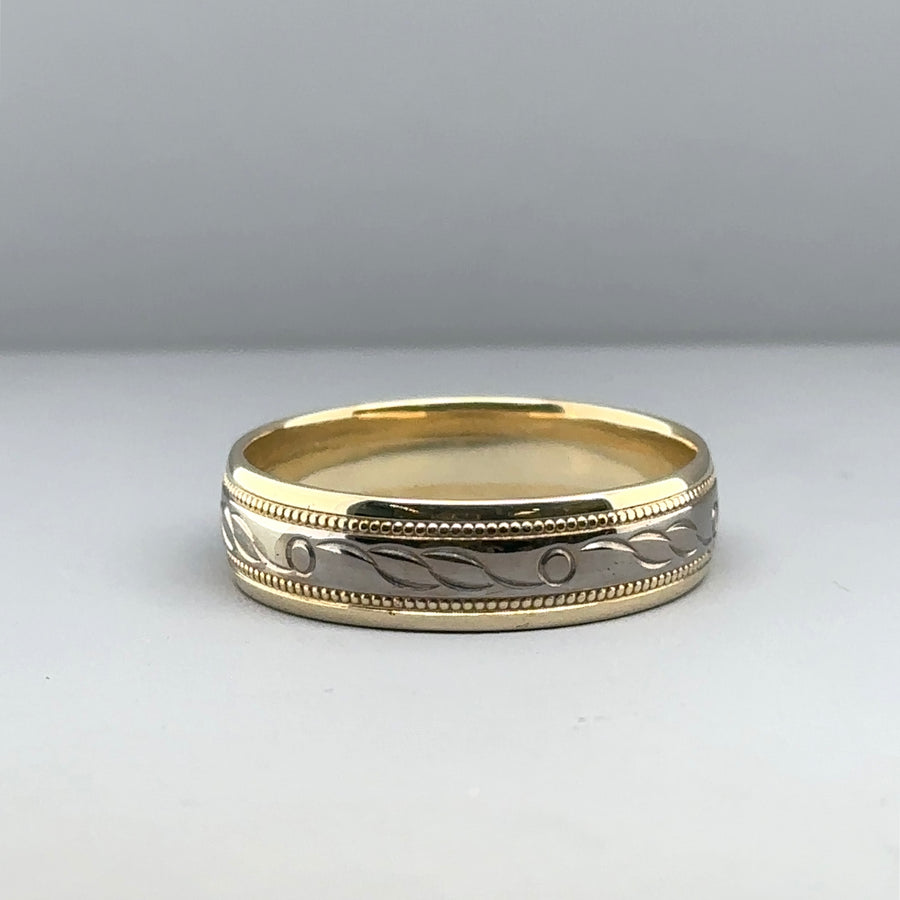 9ct Bi-Colour Patterned Band Ring - Size V 1/2