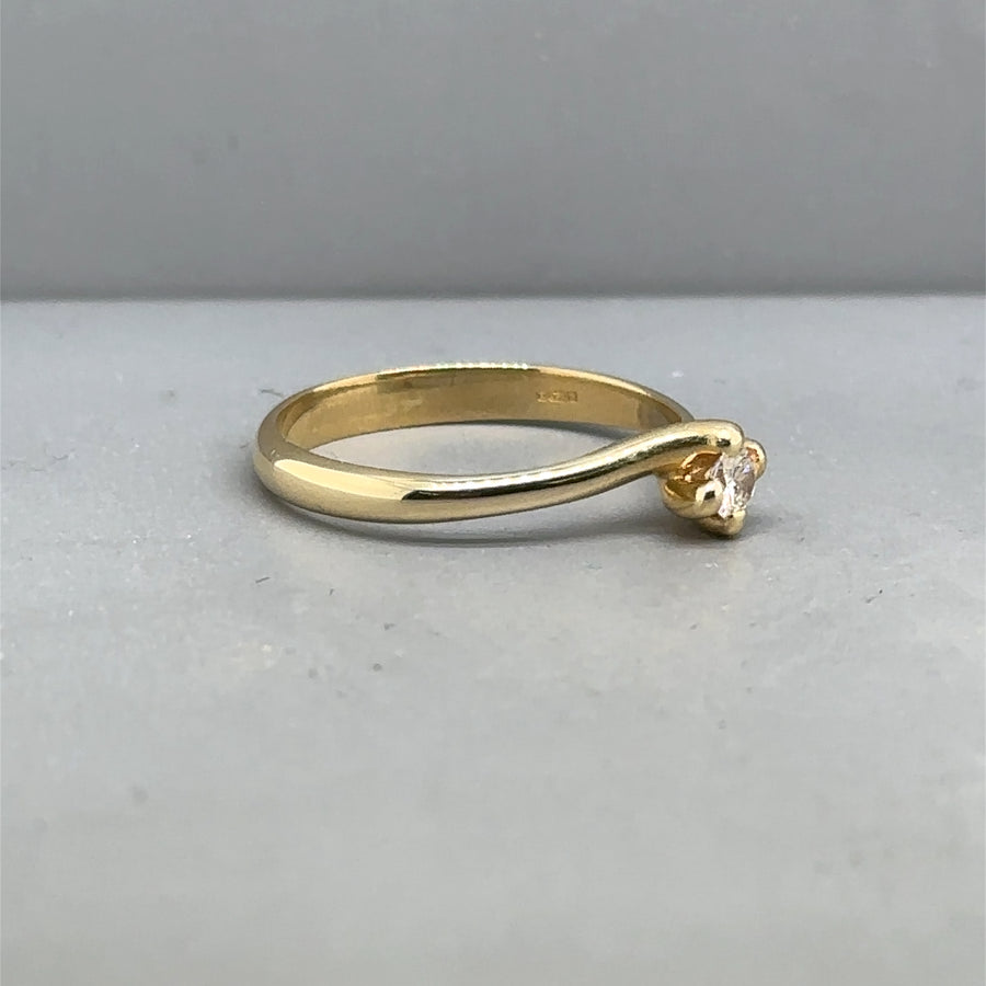 18ct Yellow Gold Single Stone Diamond Ring (c. 0.10 - 0.15ct) - Size N 1/2