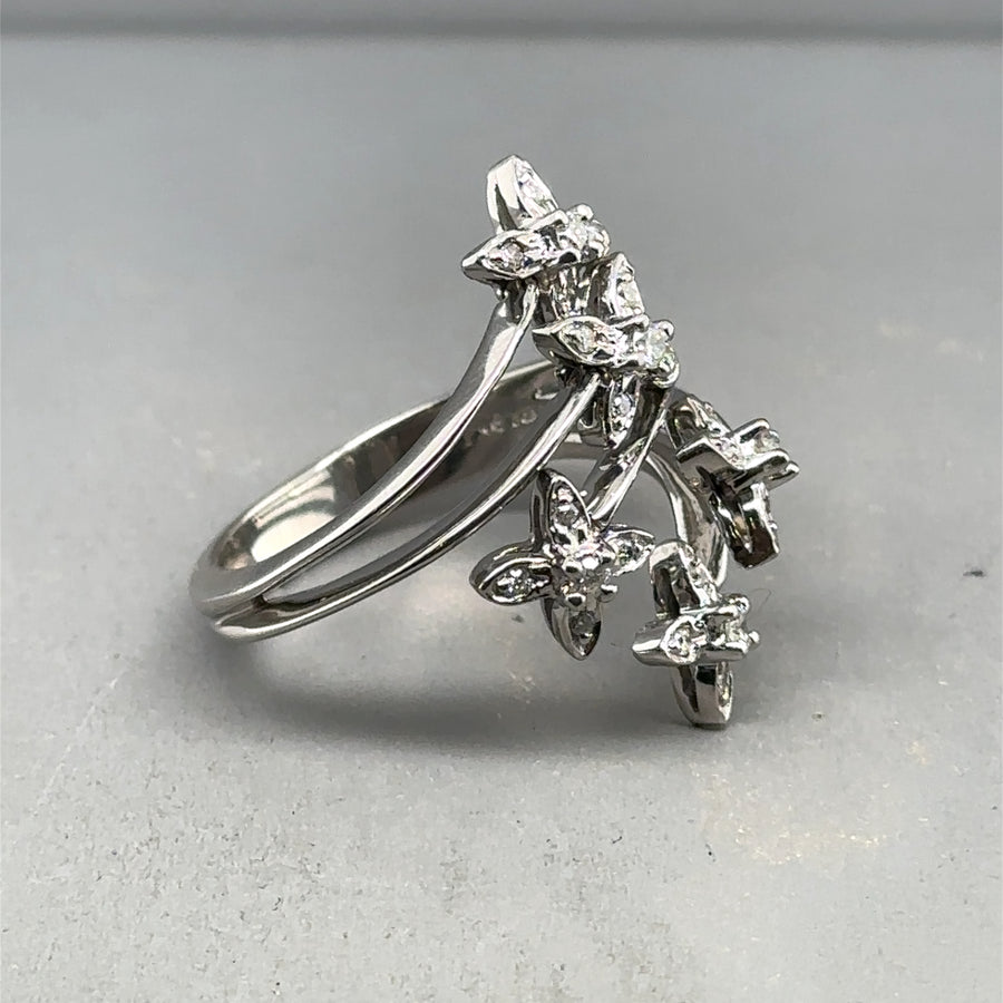 9ct White Gold Diamond Floral Ring (c. 0.25ct) - Size R