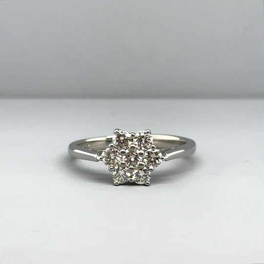 18ct White Gold Diamond Cluster Ring (c. 0.60 - 0.65ct) - Size O 1/2