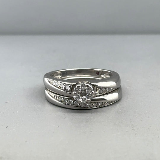 14ct White Gold Diamond Ring Set (c. 0.08 and 0.25ct) - Size K