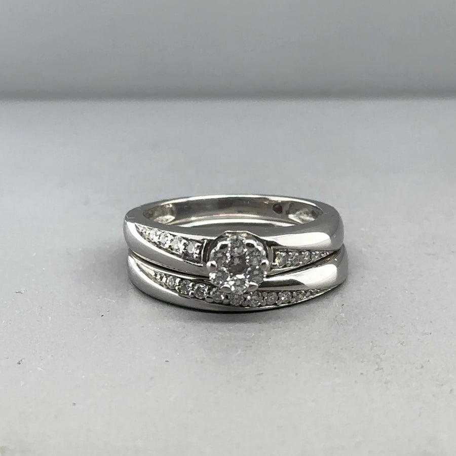 14ct White Gold Diamond Ring Set (c. 0.08 and 0.25ct) - Size K