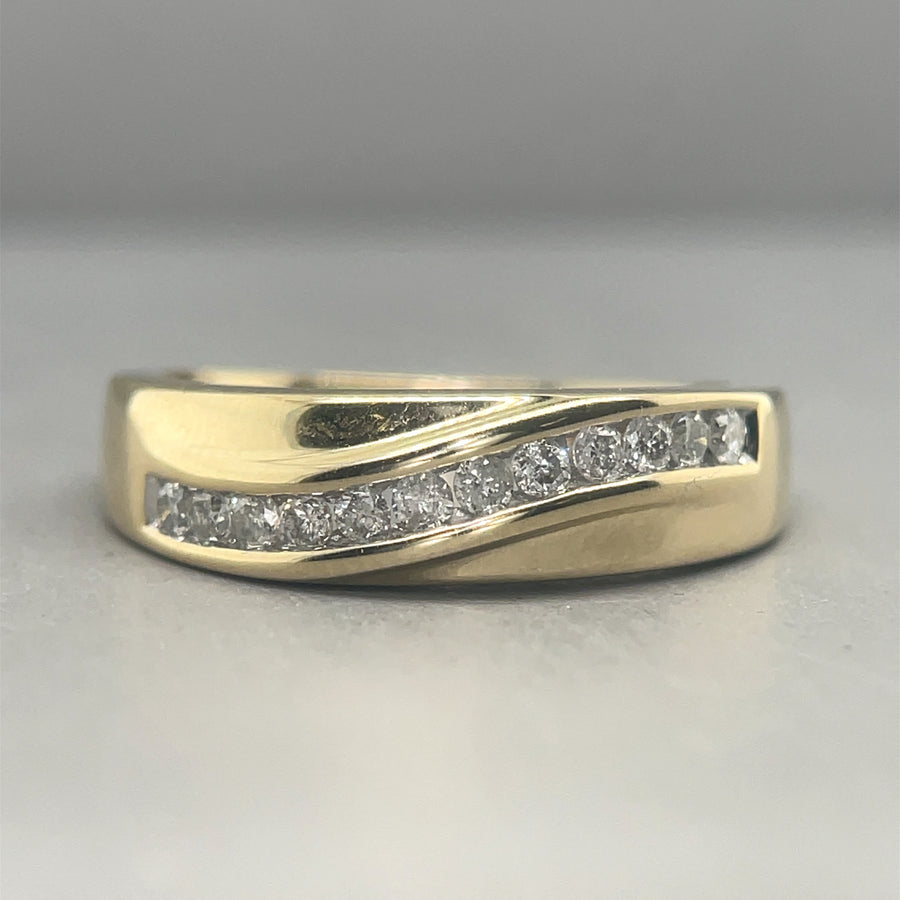 9ct Yellow Gold Diamond Set Ring (c. 0.25ct) - Size M