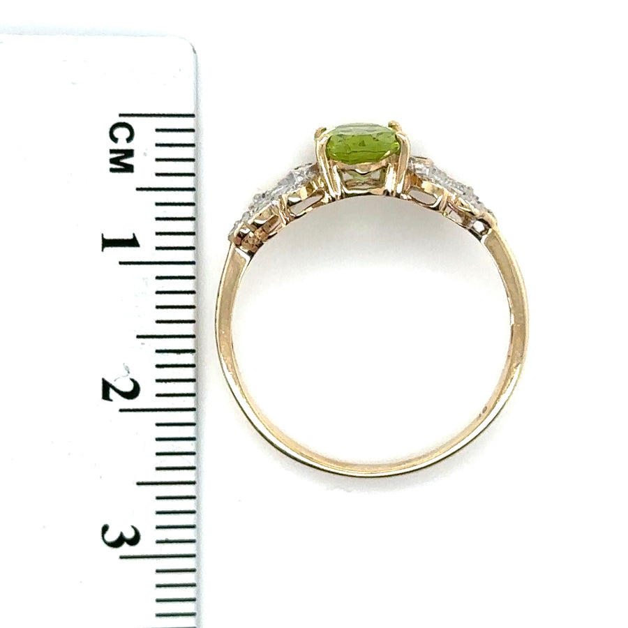 9ct Yellow Gold Peridot and Diamond Ring - Size R