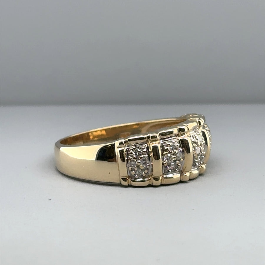 9ct Yellow Gold Diamond Ring (c. 0.25ct) - Size U