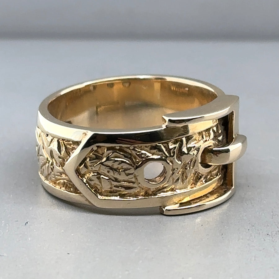 9ct Yellow Gold Buckle Ring - Size V