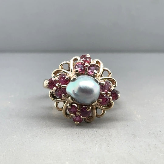 9ct Yellow Gold Red Topaz and Grey Pearl Ring - Size P