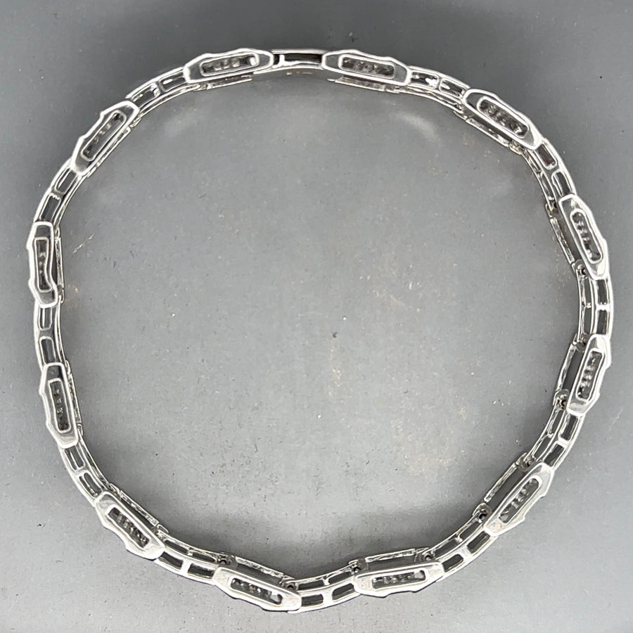 14ct White Gold Diamond Set Bracelet (c. 2.52ct)
