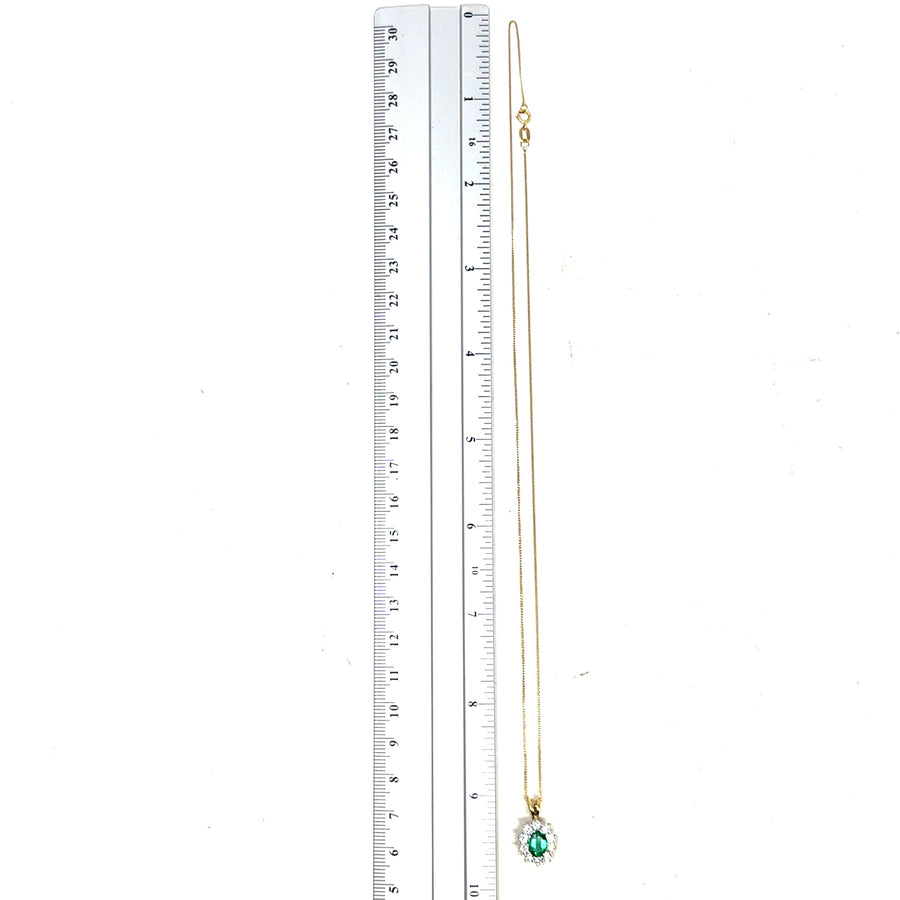 18ct Yellow Gold Diamond and Chrysophase Pendant and Chain (c. 0.50ct) (20")