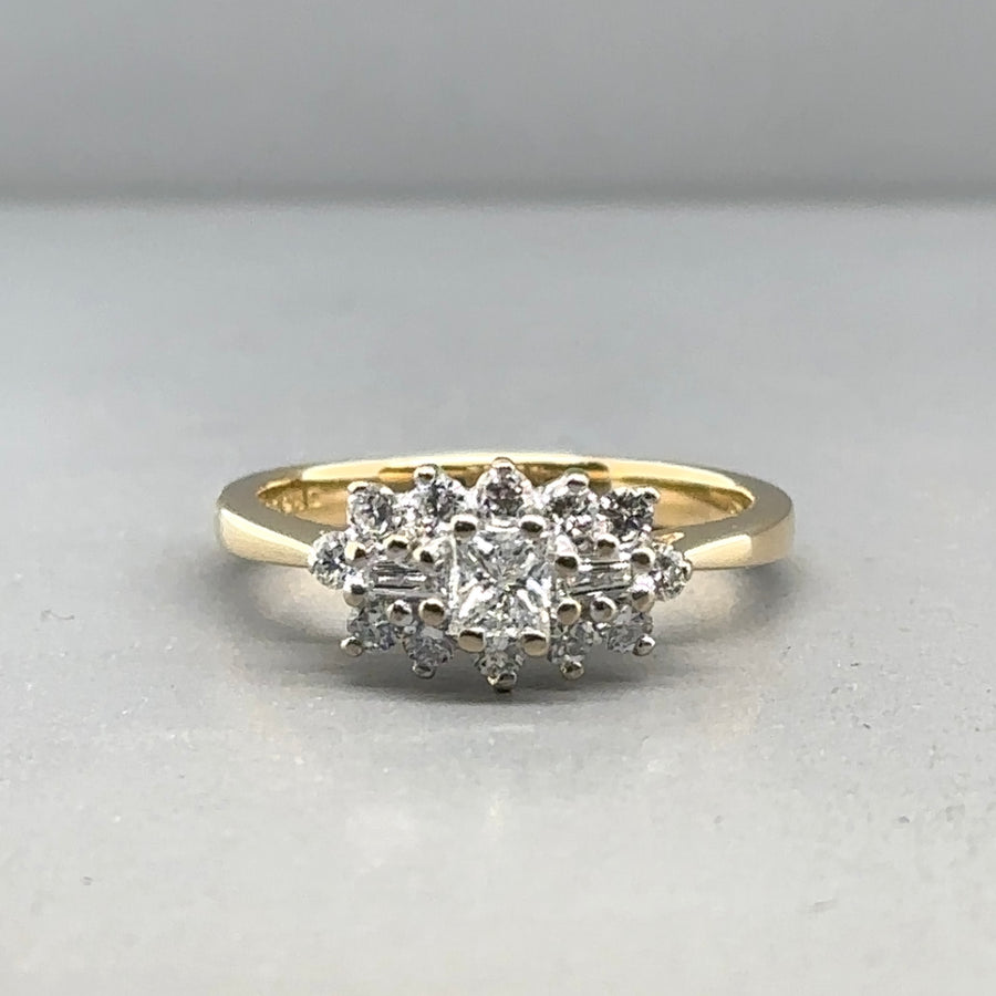 18ct Yellow Gold Diamond Cluster Ring (c. 0.50ct) - Size J