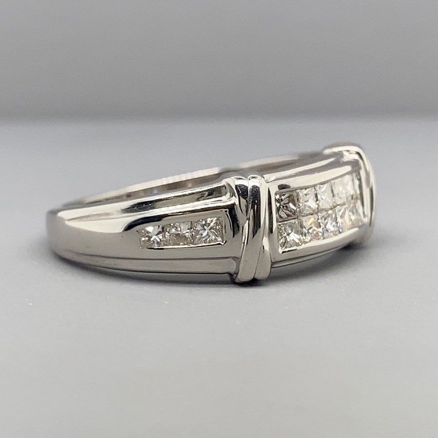 18ct White Gold Fancy Diamond Ring (c. 0.55ct) - Size N