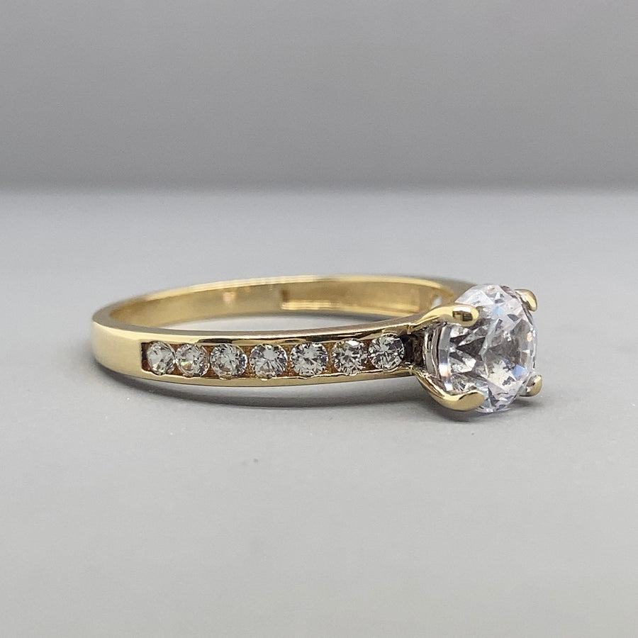 9ct Yellow Gold Cubic Zirconia Fancy Ring - Size O 1/2