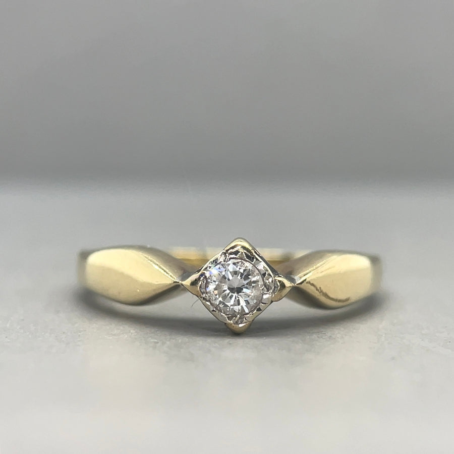 9ct Yellow Gold Single Stone Diamond Ring - Size L