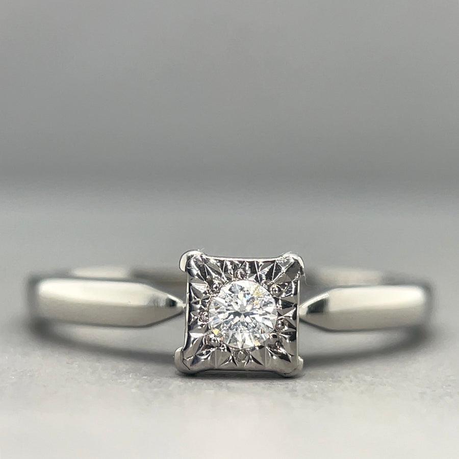 9ct White Gold Single Stone Diamond Ring - Size M