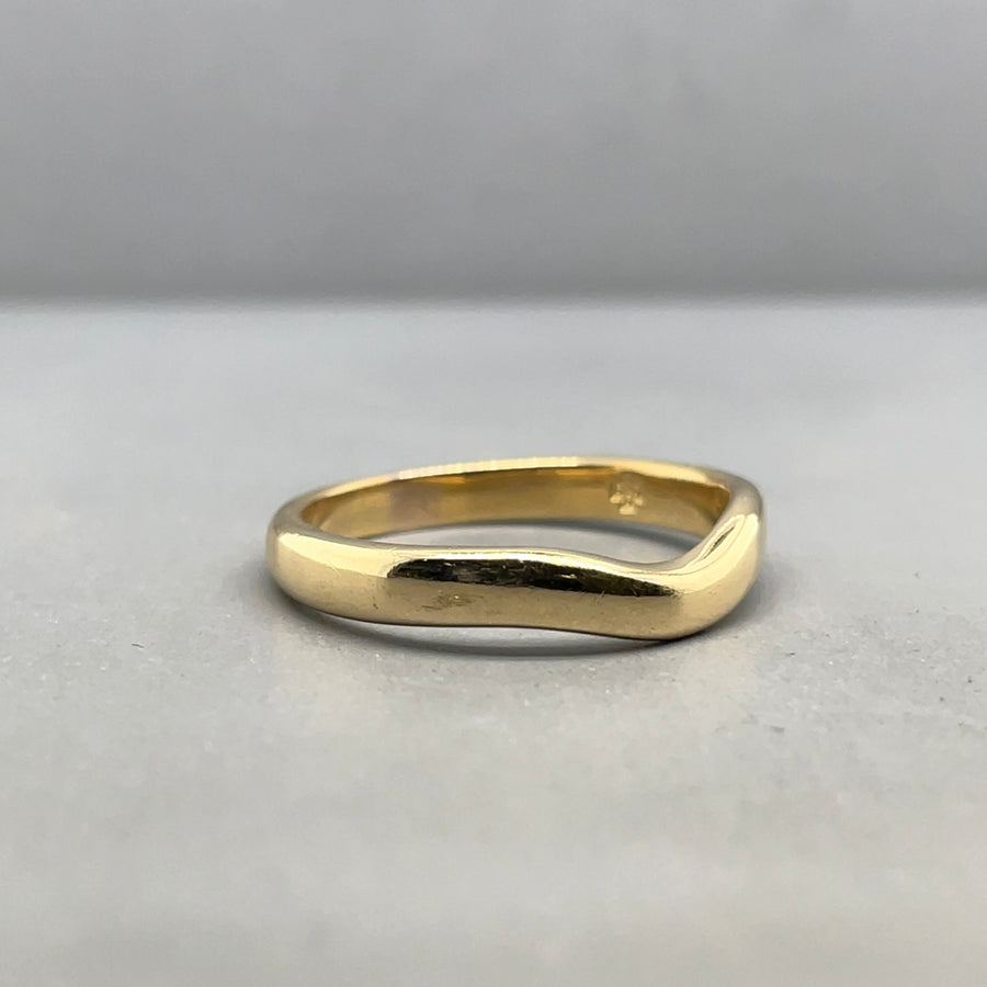 18ct Yellow Gold Chevron Ring - Size L