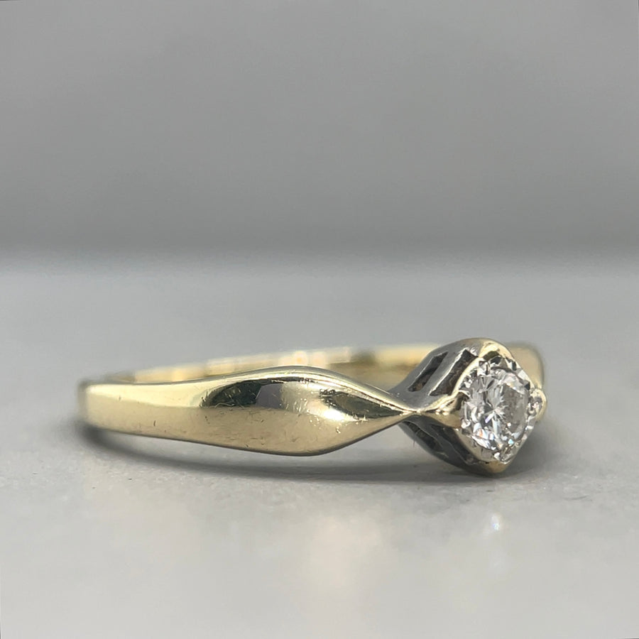 9ct Yellow Gold Single Stone Diamond Ring - Size L