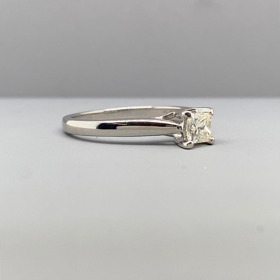 9ct White Gold Princess Cut Single Stone Diamond Ring (c. 0.40ct) - Size M 1/2