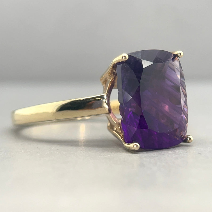 9ct Yellow Gold Single Stone Amethyst Ring - Size N