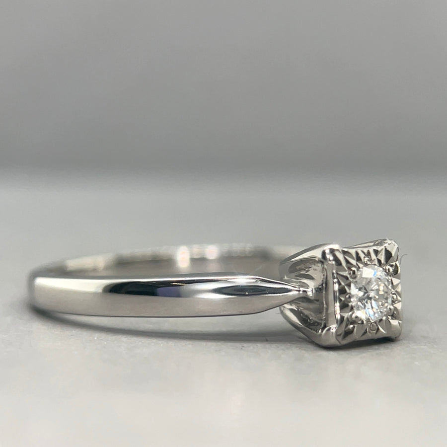 9ct White Gold Single Stone Diamond Ring - Size M