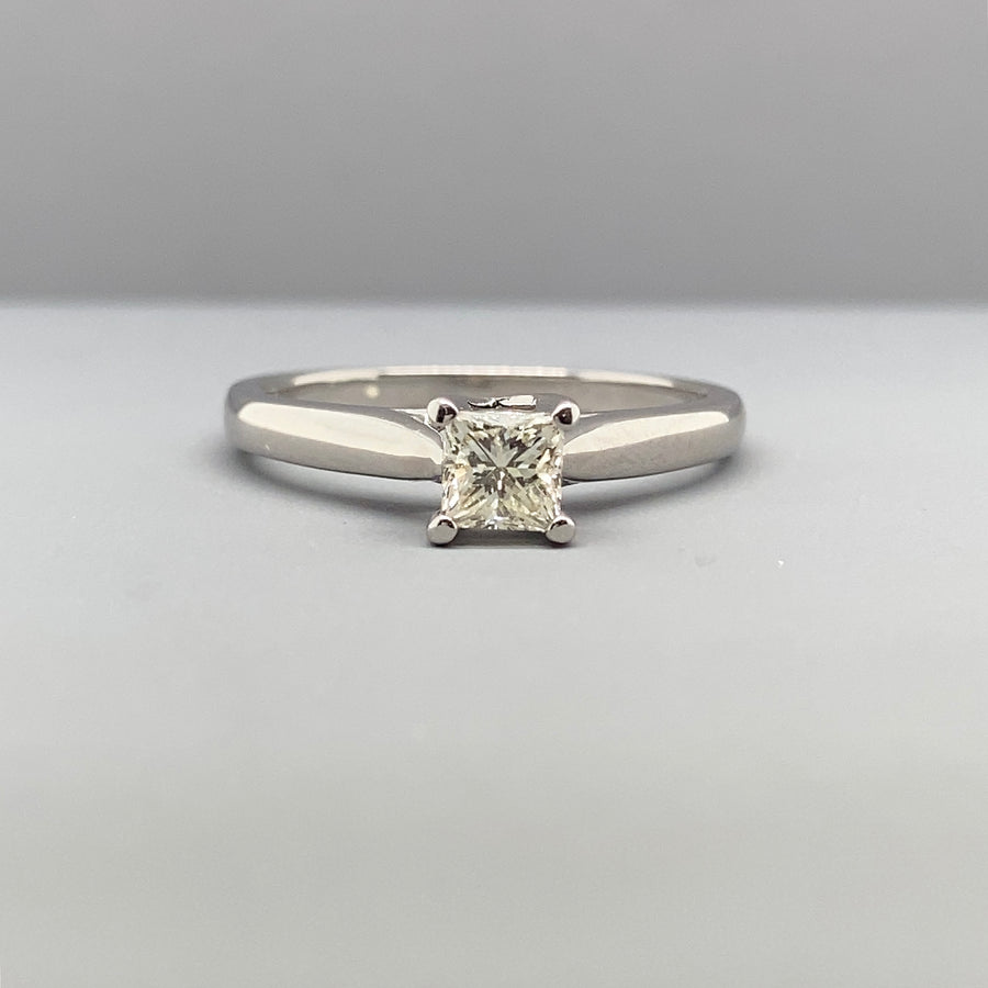 9ct White Gold Princess Cut Single Stone Diamond Ring (c. 0.40ct) - Size M 1/2