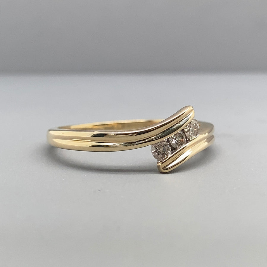 9ct Yellow Gold Diamond Fancy Ring (c. 0.15ct) - Size P
