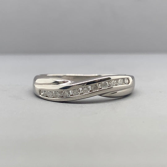 9ct White Gold Diamond Ring (c. 0.25ct) - Size R