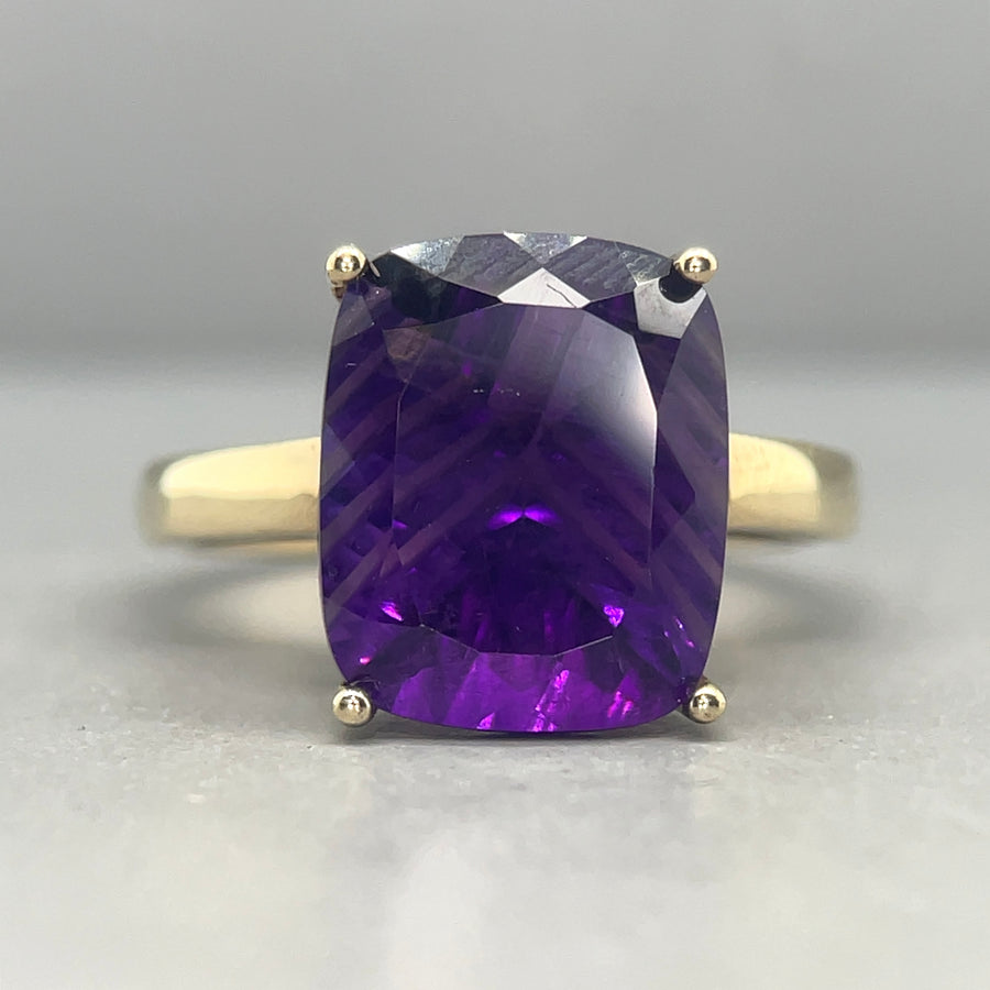 9ct Yellow Gold Single Stone Amethyst Ring - Size N