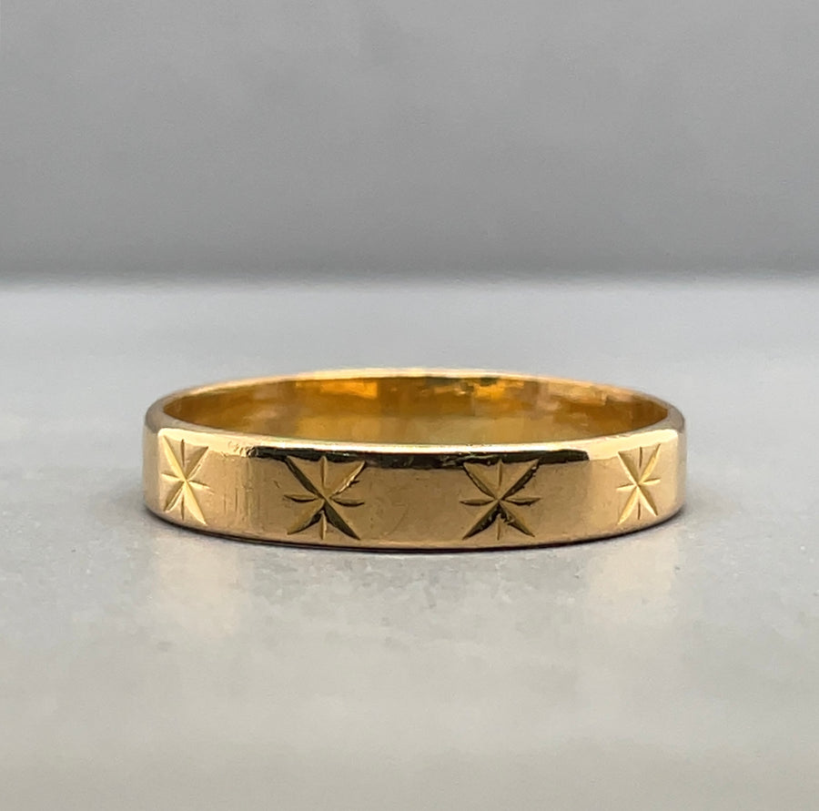 22ct Yellow Gold Patterned Band Ring - Size J 1/2