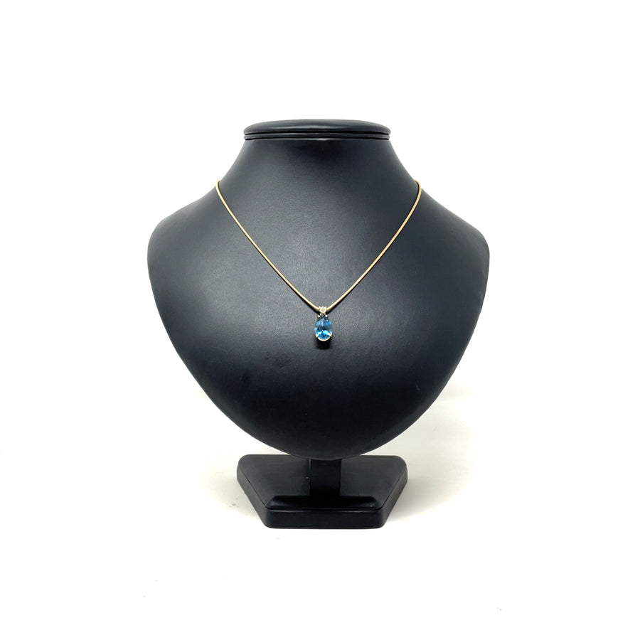 18ct Yellow Gold Blue Topaz and Diamond Necklace (19")