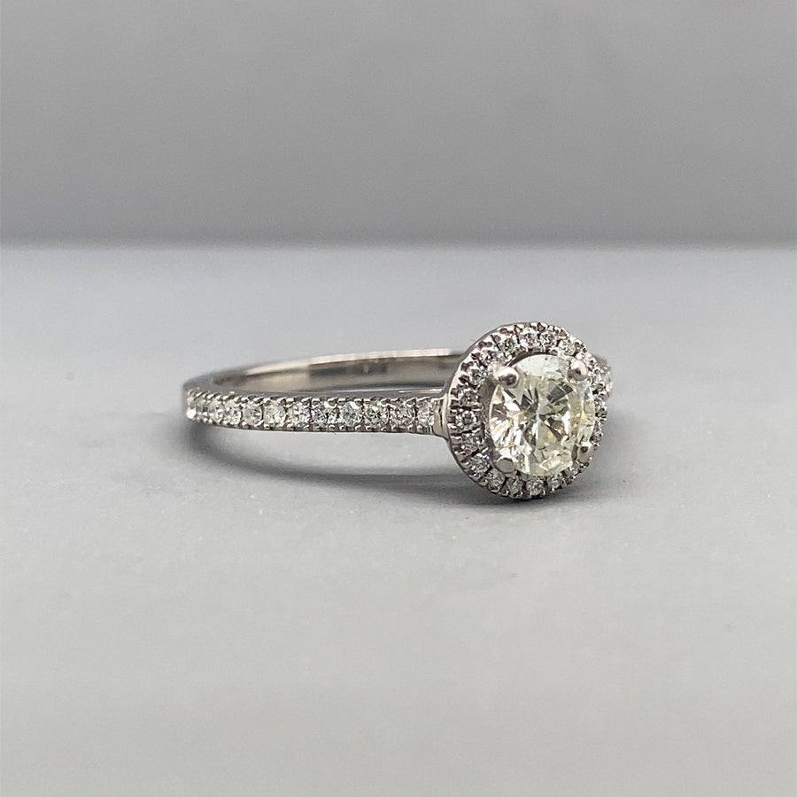 18ct White Gold Diamond Halo Ring - Size N