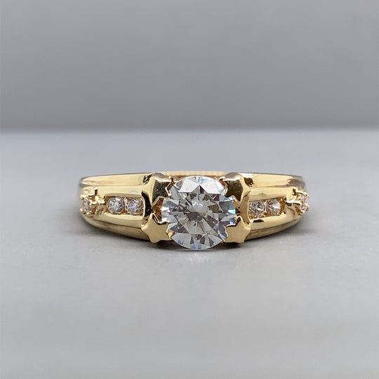 14ct Yellow Gold Cubic Zirconia Star Ring - Size T