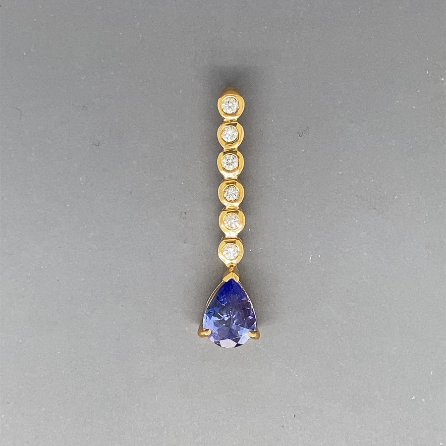 18ct Yellow Gold Diamond and Tanzanite Pendant (c. 0.15ct)