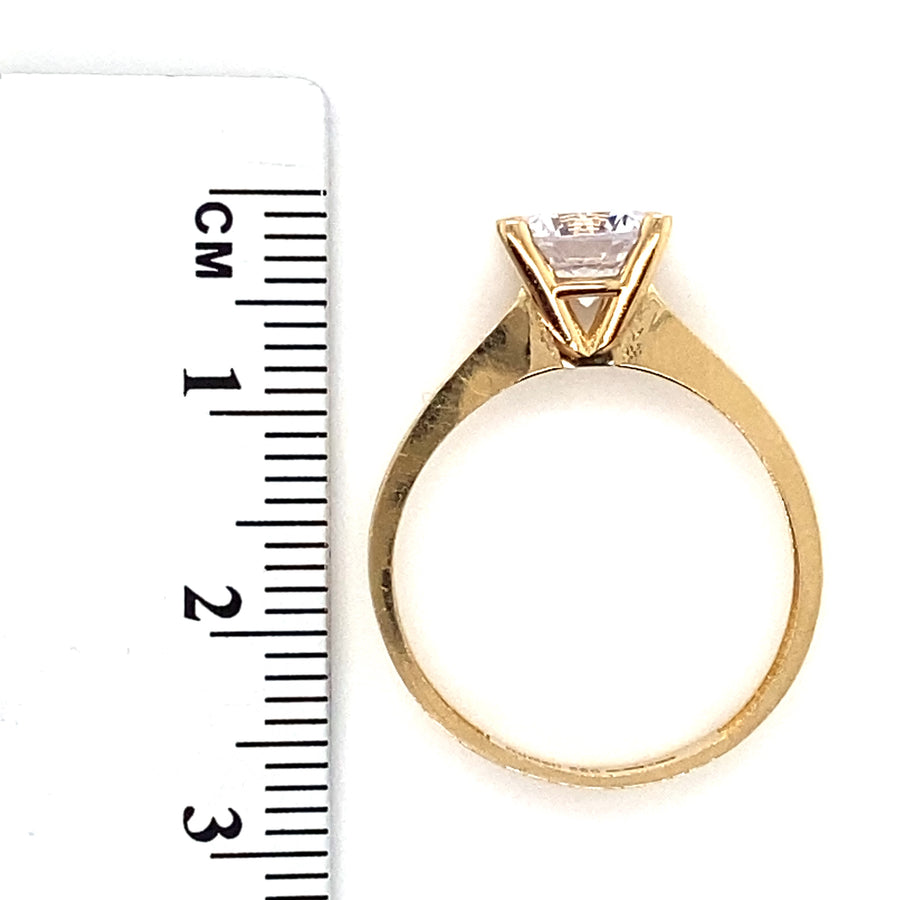 14ct Yellow Gold Single Stone Cubic Zirconia Ring - Size P