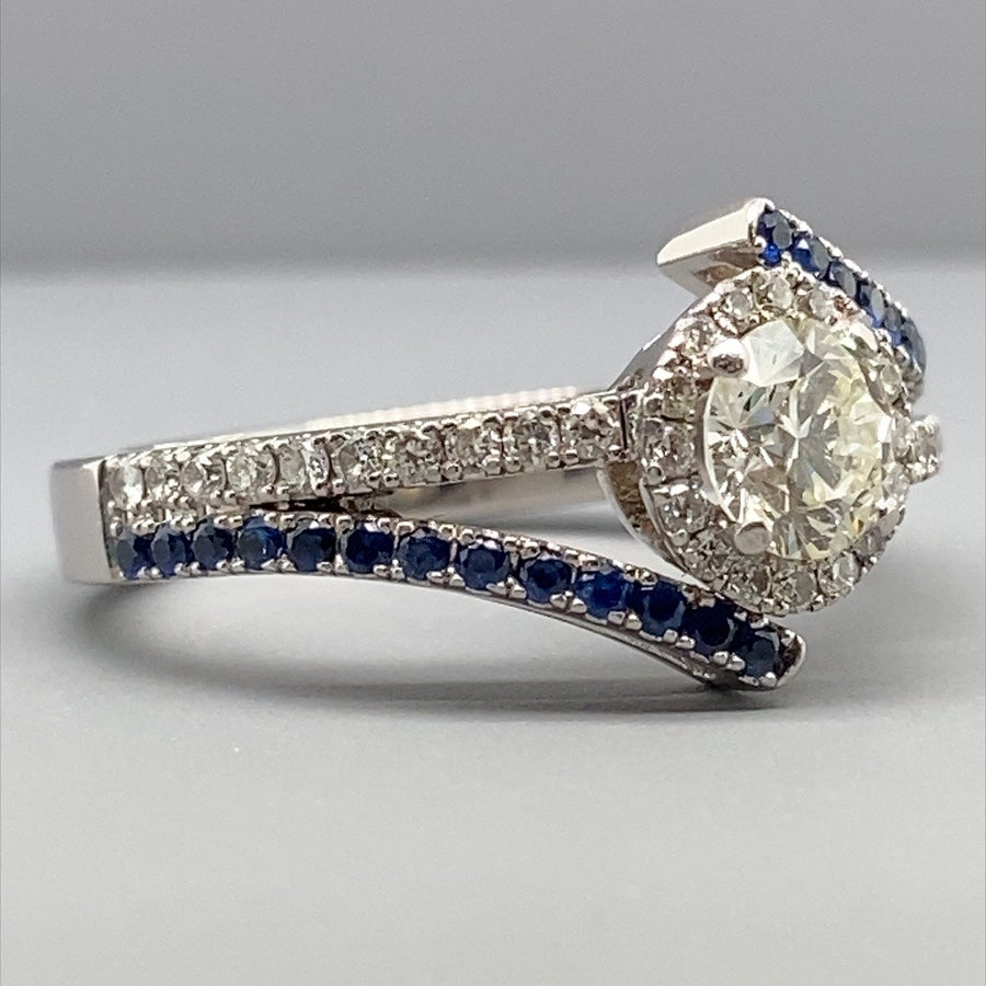 18ct White Gold Diamond and Sapphire Ring (c. 1.06ct) - Size P