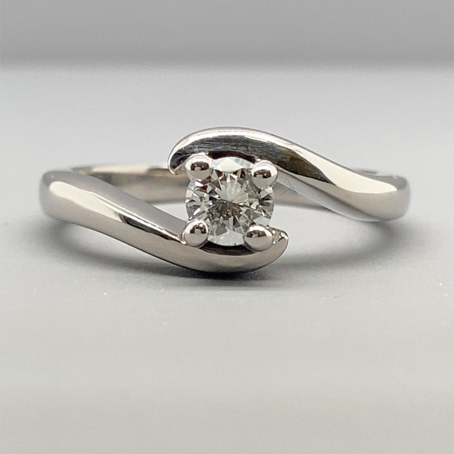 18ct White Gold Diamond Crossover Ring (c. 0.25ct) - Size K