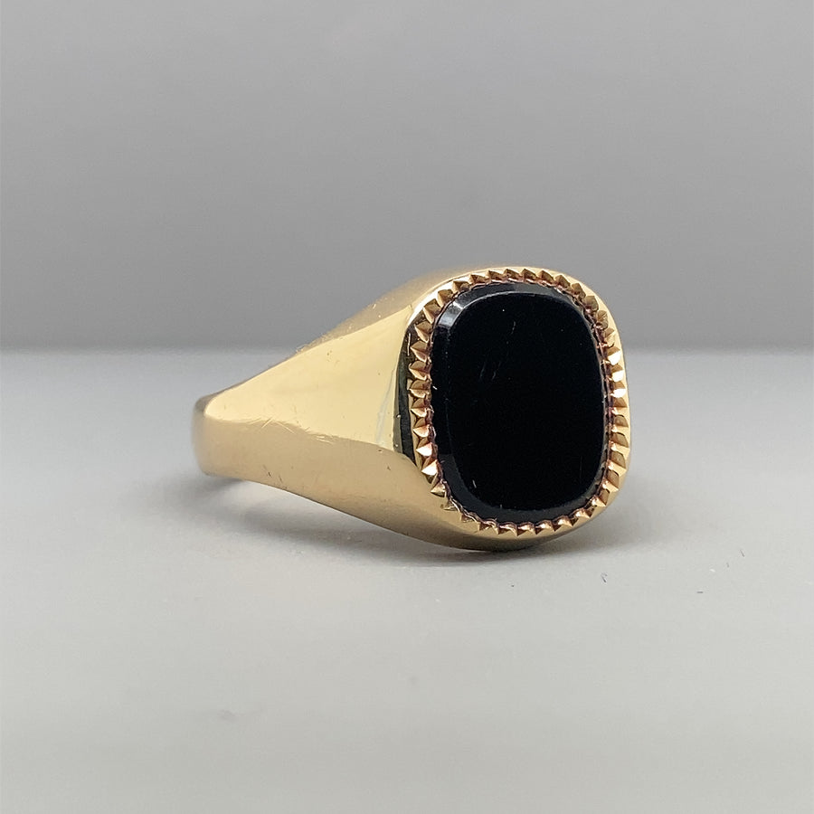 9ct Yellow Gold Onyx Ring - Size W
