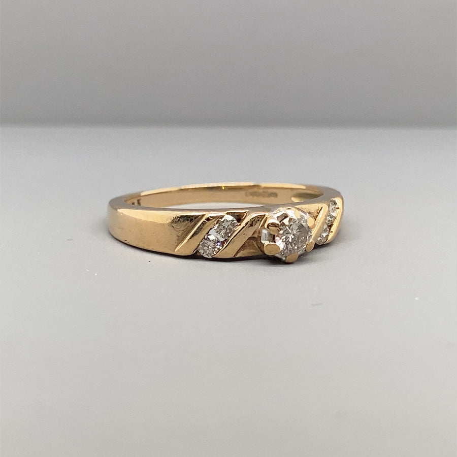 9ct Yellow Gold Diamond Ring (c. 0.25ct) - Size N