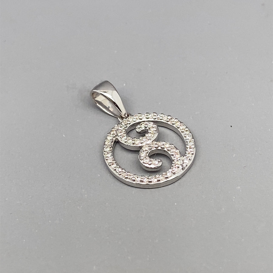 18ct White Gold Diamond Pendant (c. 0.30ct)