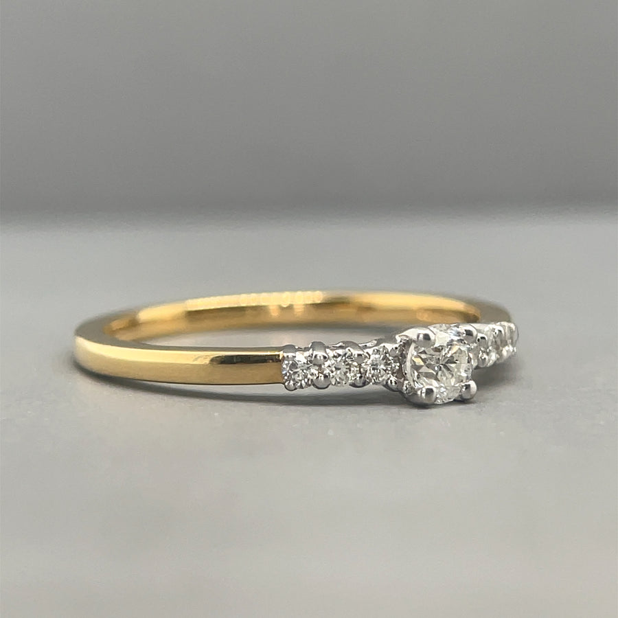 18ct Yellow Gold Diamond Ring (c. 0.18ct) - Size M 1/2