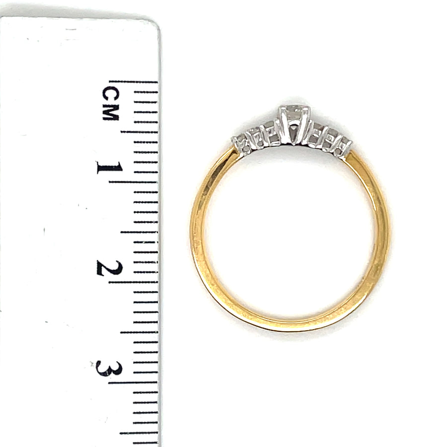 18ct Yellow Gold Diamond Ring (c. 0.18ct) - Size M 1/2