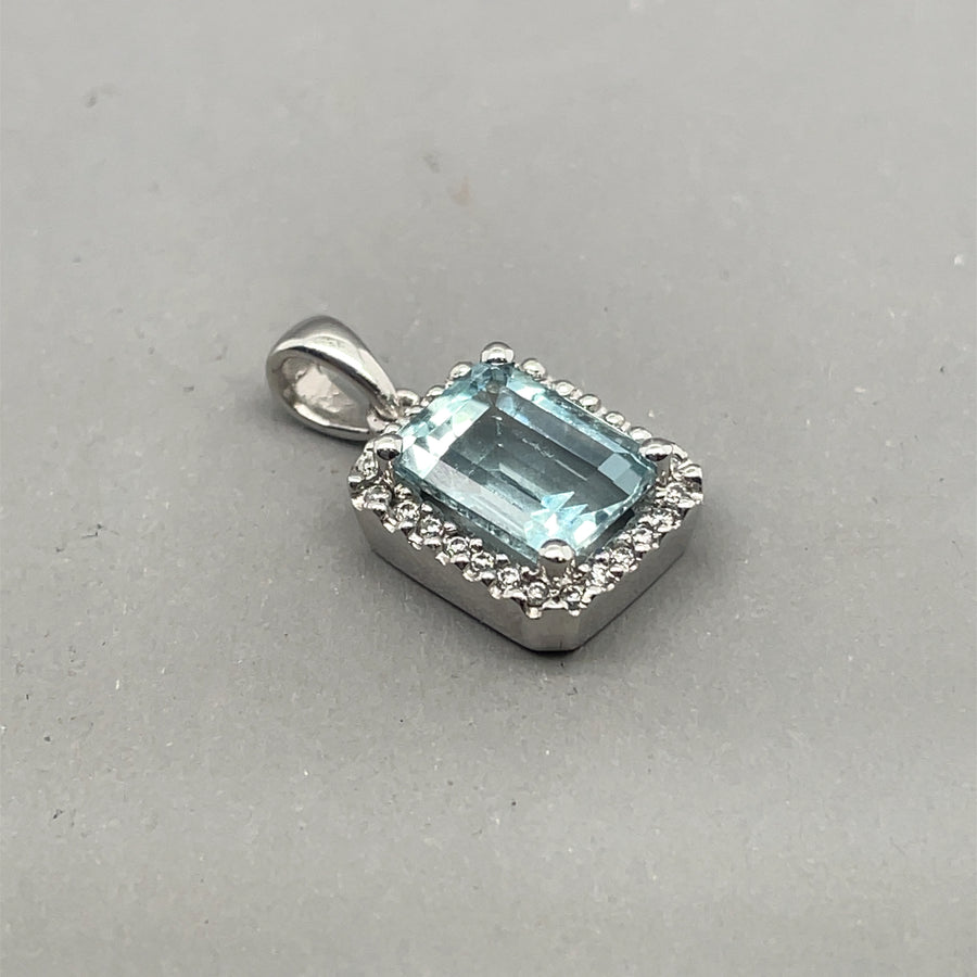 14ct White Gold Diamond and Aqua Square Pendant (c. 0.20ct)