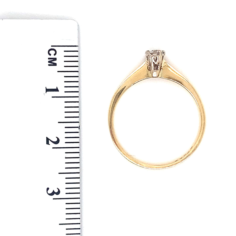 18ct Yellow Gold Single Stone Diamond Ring - Size M 1/2