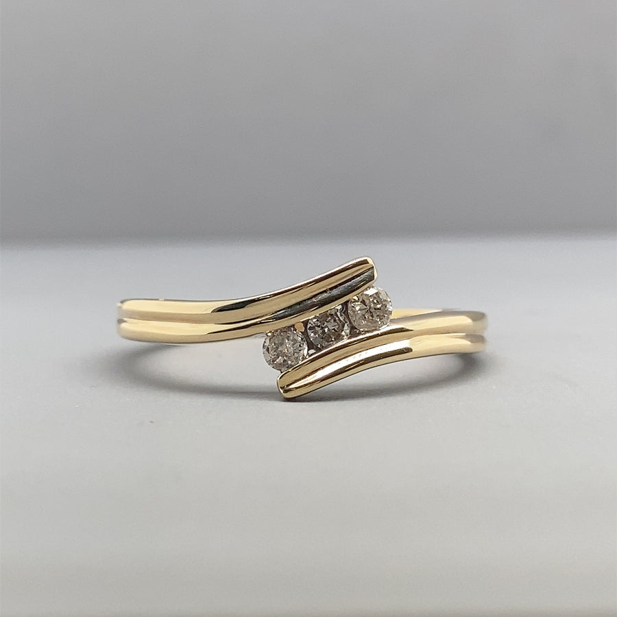9ct Yellow Gold Diamond Fancy Ring (c. 0.15ct) - Size P