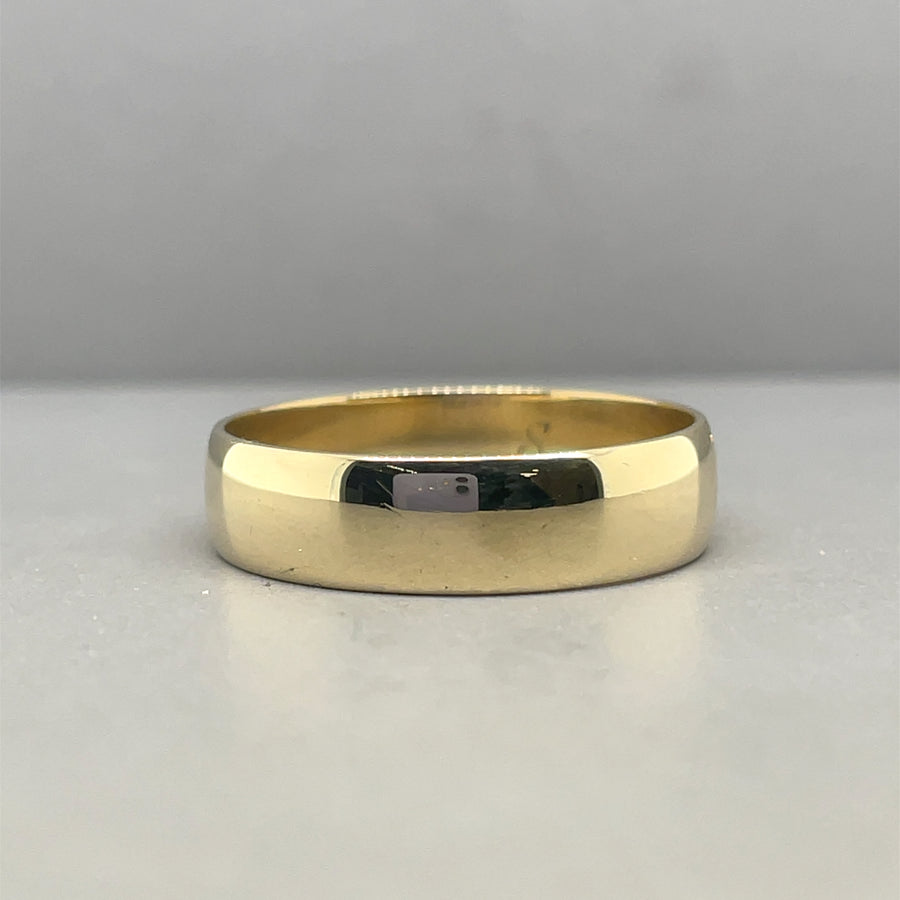 9ct Yellow Gold Band Ring - Size R 1/2